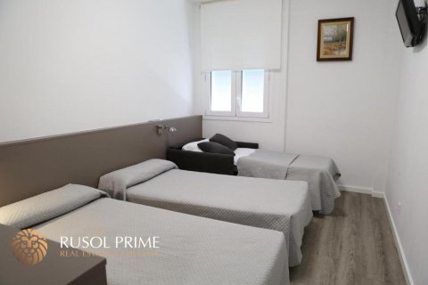 Hotel à vendre Barcelona, EspagneNo. 11950 - photo 3