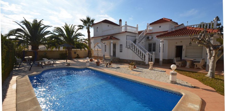 Villa La Zenia, Alicante, Espagne 3 chambres, 180 m2 No. 19368