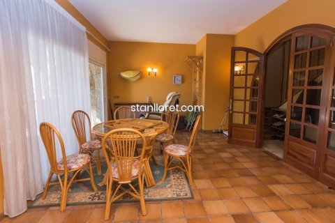 Villa à vendre à Blanes, Girona, Espagne, 4 chambres, 455 m2 No. 21184 - photo 12