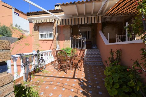 Townhouse à vendre Torre de la Horadada, Alicante, Espagne, 4 chambres, 92 m2 No. 19394 - photo 2