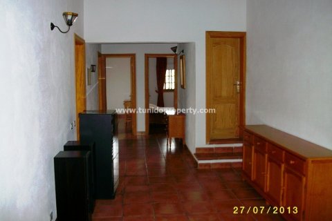 Finca à vendre à Guia de Isora, Tenerife, Espagne, 2 chambres, 80 m2 No. 24351 - photo 3