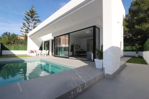 Villa à vendre Pinar De Campoverde, Alicante, Espagne, 3 chambres, 102 m2 No. 19345 - photo 2