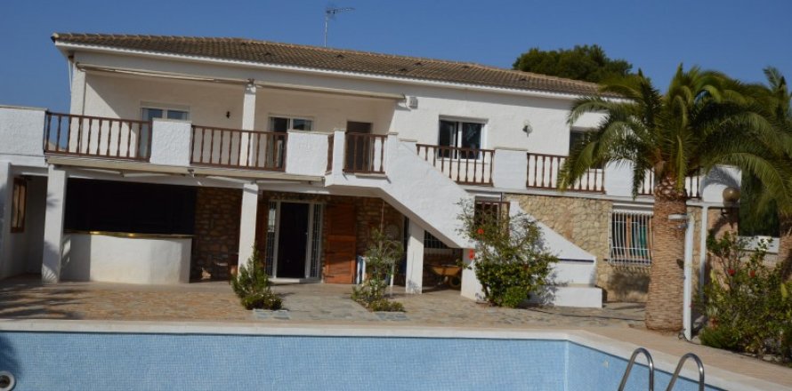 Villa La Zenia, Alicante, Espagne 6 chambres, 400 m2 No. 19187