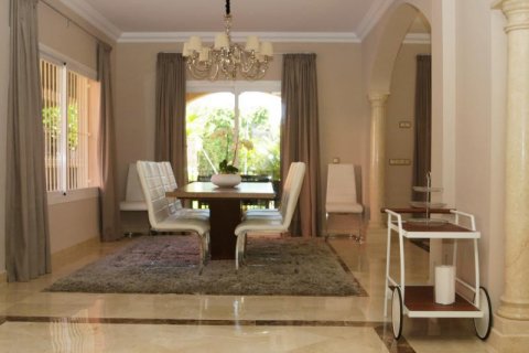 Villa à vendre à Marbella, Malaga, Espagne, 6 chambres, 473 m2 No. 20906 - photo 6