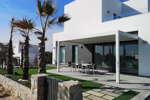 Villa à vendre Orihuela, Alicante, Espagne, 3 chambres, 128 m2 No. 19375 - photo 2