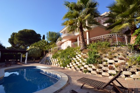 Villa à vendre à Campoamor, Alicante, Espagne, 8 chambres, 550 m2 No. 19182 - photo 2