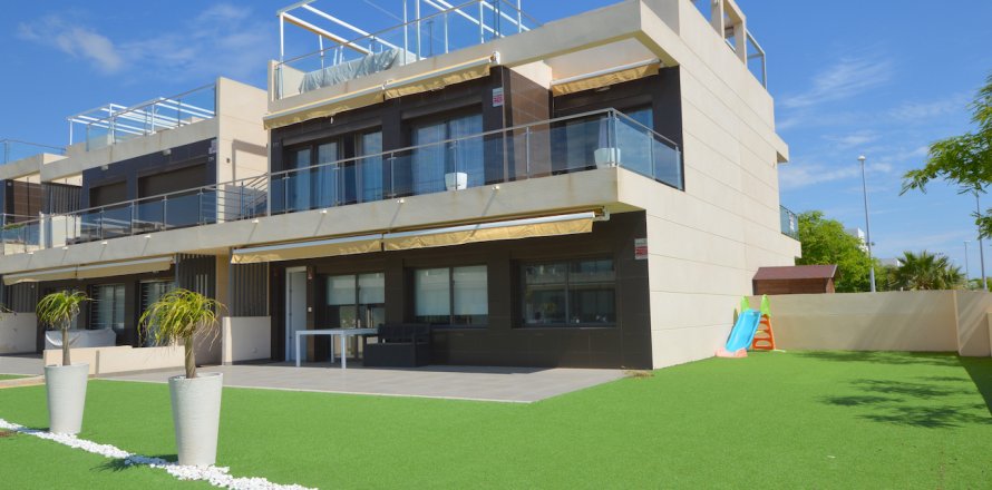 Townhouse Torre de la Horadada, Alicante, Espagne 4 chambres, 110 m2 No. 19322
