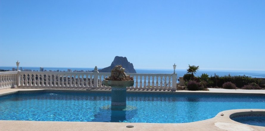 Villa à Calpe, Alicante, Espagne 6 chambres, 609 m2 No. 24911