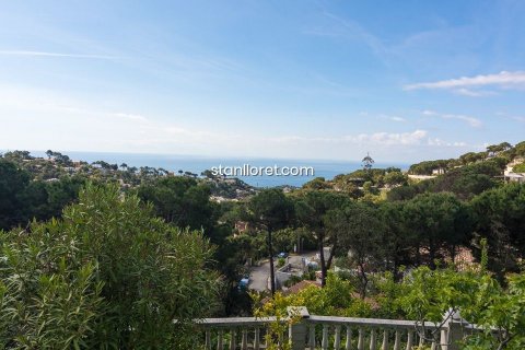 Villa à vendre à Lloret de Mar, Girona, Espagne, 4 chambres, 330 m2 No. 28571 - photo 7