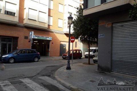 Commercial property à vendre à Valencia, Espagne, 292 m2 No. 30899 - photo 3