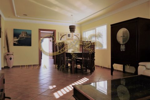 Villa à louer à Benimussa, Ibiza, Espagne, 2 chambres, 179 m2 No. 30840 - photo 14