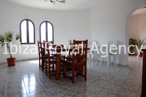 Villa à louer à San Antonio De Portmany, Ibiza, Espagne, 4 chambres, 230 m2 No. 30878 - photo 11