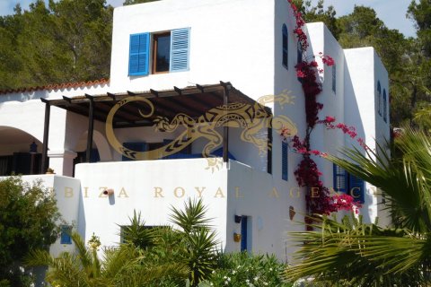 Villa à vendre à San Antonio De Portmany, Ibiza, Espagne, 5 chambres, 282 m2 No. 30861 - photo 3
