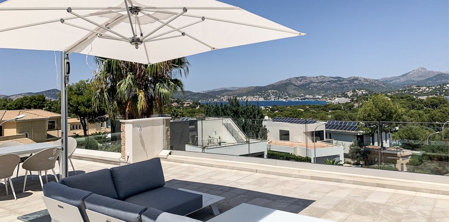 Villa à Nova Santa Ponsa, Mallorca, Espagne 4 chambres, 520 m2 No. 32736