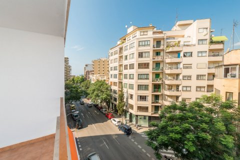 Apartment à vendre à Palma de Majorca, Mallorca, Espagne, 3 chambres, 69 m2 No. 33389 - photo 1
