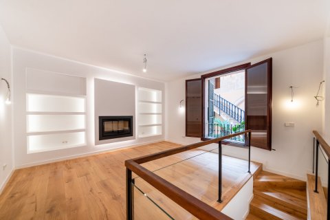 Apartment à vendre à Palma de Majorca, Mallorca, Espagne, 2 chambres, 144 m2 No. 33439 - photo 2