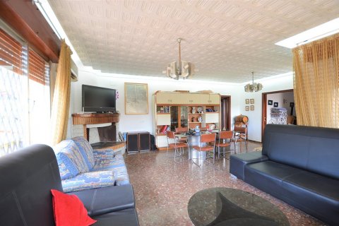 Villa à vendre Campoamor, Alicante, Espagne, 8 chambres, 321 m2 No. 35313 - photo 5