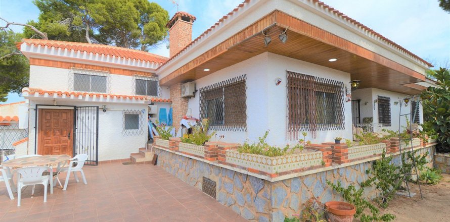 Villa Campoamor, Alicante, Espagne 8 chambres, 321 m2 No. 35313