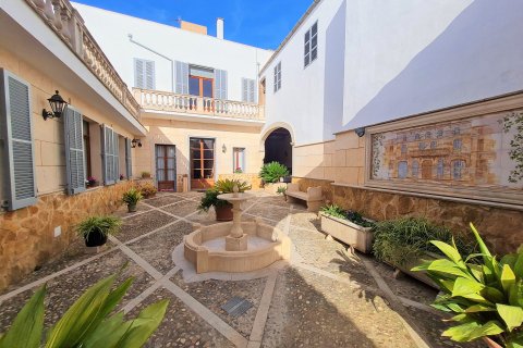 Townhouse à vendre à Llucmajor, Mallorca, Espagne, 8 chambres, 845 m2 No. 36834 - photo 2