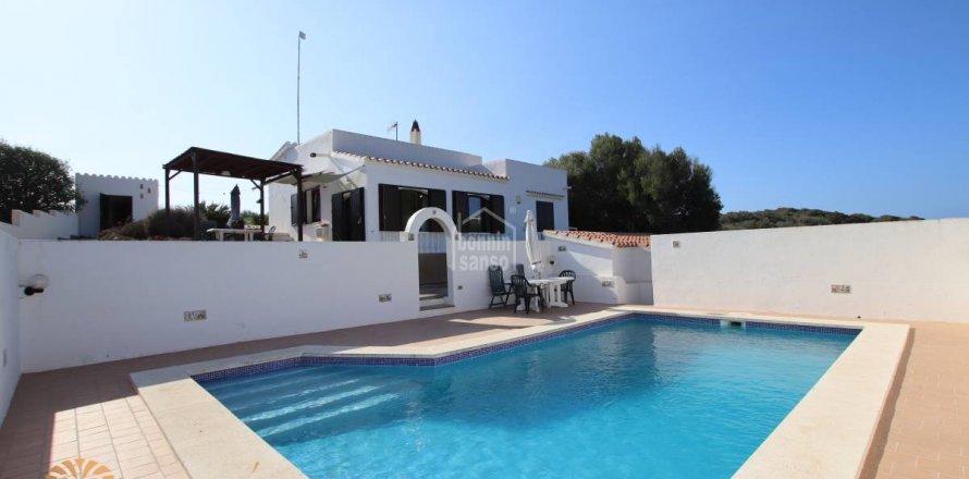 Villa à Mahon, Menorca, Espagne 2 chambres, 167 m2 No. 38974