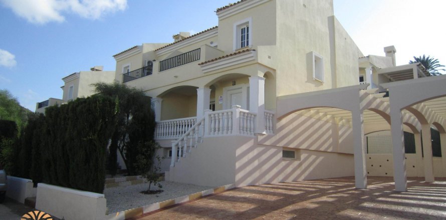 Bungalow à Calpe, Alicante, Espagne 3 chambres, 142 m2 No. 39575