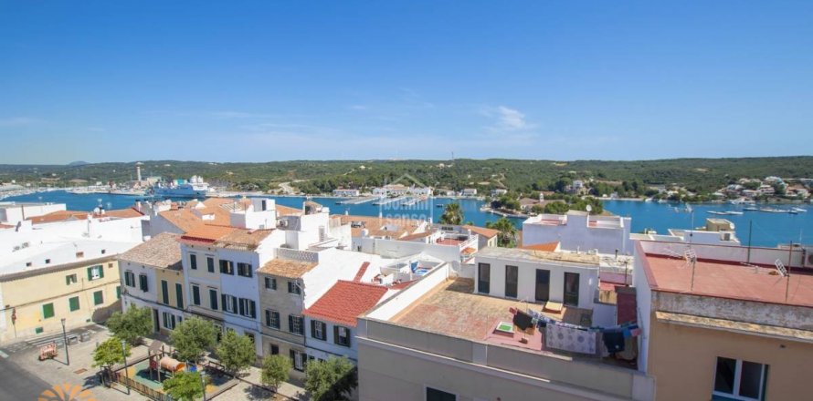 Townhouse à Mahon, Menorca, Espagne 7 chambres, 325 m2 No. 38256