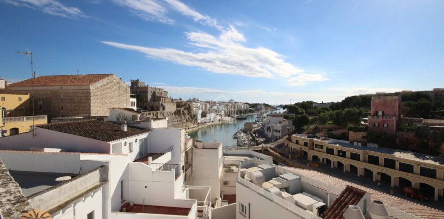 Townhouse Ciutadella De Menorca, Menorca, Espagne 4 chambres, 168 m2 No. 39096
