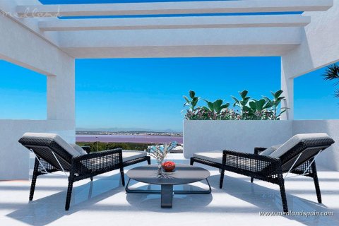Apartment à vendre à Torrevieja, Alicante, Espagne, 2 chambres, 93 m2 No. 40306 - photo 2