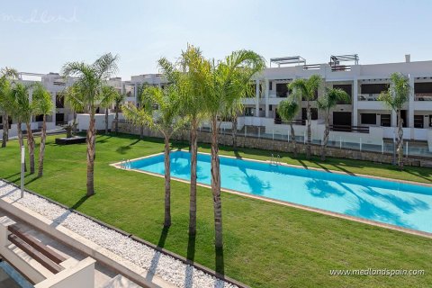 Apartment à vendre à Los Balcones, Alicante, Espagne, 2 chambres, 63 m2 No. 40307 - photo 1