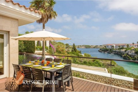 Villa à vendre à Es Castell, Menorca, Espagne, 5 chambres, 367 m2 No. 39307 - photo 2