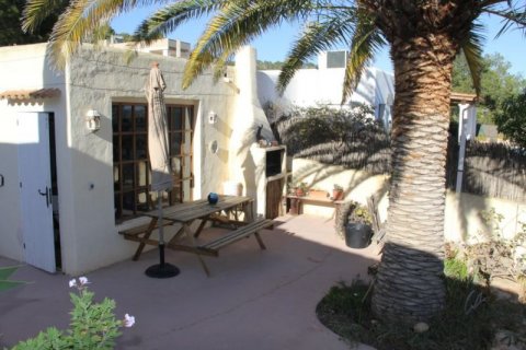 Villa à vendre Ibiza, Espagne, 4 chambres, 132 m2 No. 45305 - photo 2