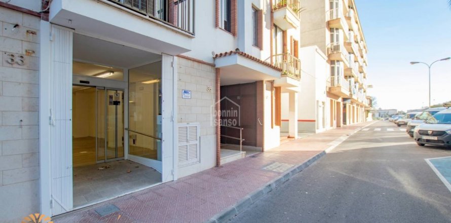Commercial property à Mahon, Menorca, Espagne 340 m2 No. 46989