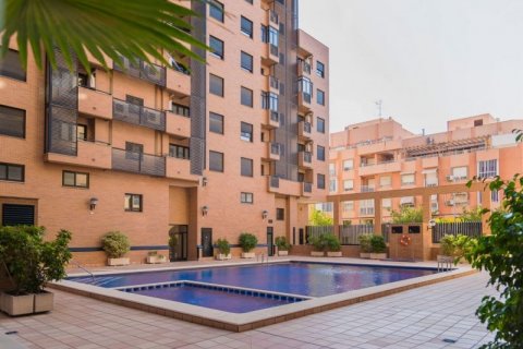 Apartment à vendre à Alicante, Espagne, 4 chambres, 153 m2 No. 45873 - photo 10