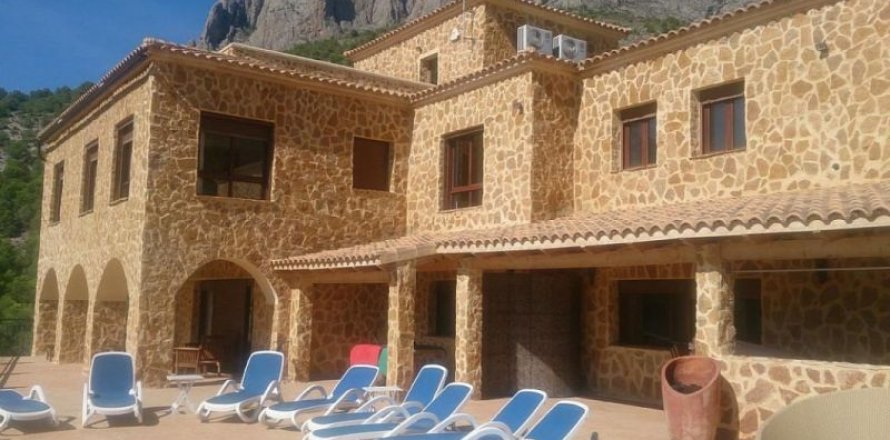 Villa à Finestrat, Alicante, Espagne 6 chambres, 736 m2 No. 45635