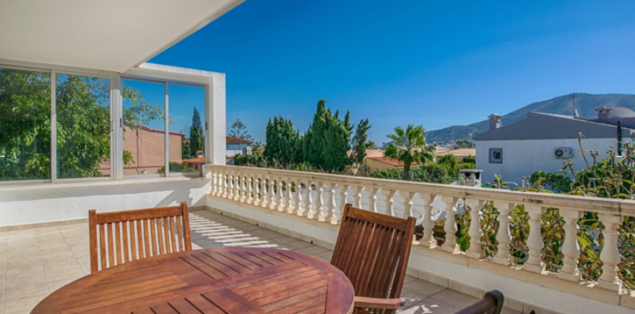 Villa à Alfaz del Pi, Alicante, Espagne 5 chambres, 400 m2 No. 44061