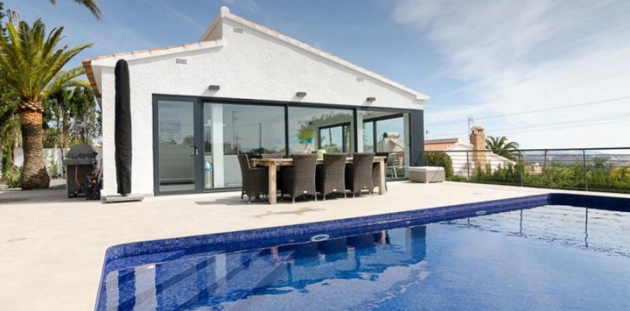 Villa à Calpe, Alicante, Espagne 5 chambres, 200 m2 No. 43930