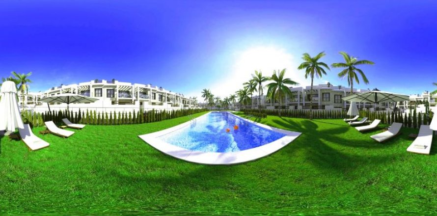 Townhouse Torrevieja, Alicante, Espagne 3 chambres, 123 m2 No. 43167