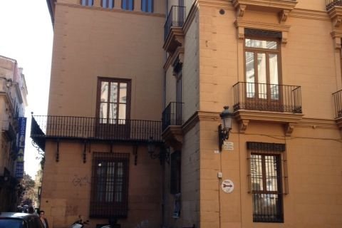 Commercial property à vendre à Valencia, Espagne, 25 chambres, 2335 m2 No. 44763 - photo 1