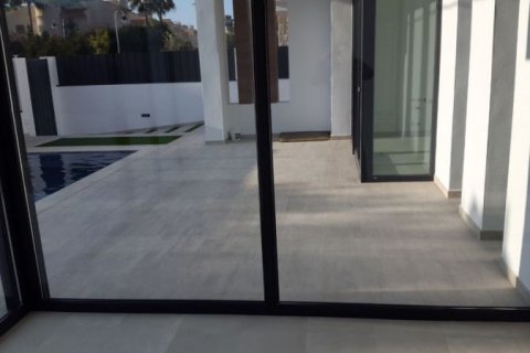 Villa à vendre à Benidorm, Alicante, Espagne, 4 chambres, 466 m2 No. 44079 - photo 9