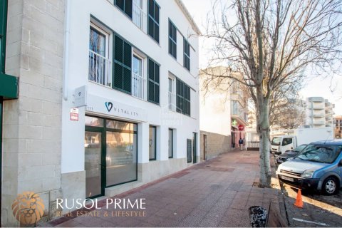 Commercial property à vendre à Mahon, Menorca, Espagne, 114 m2 No. 46883 - photo 1