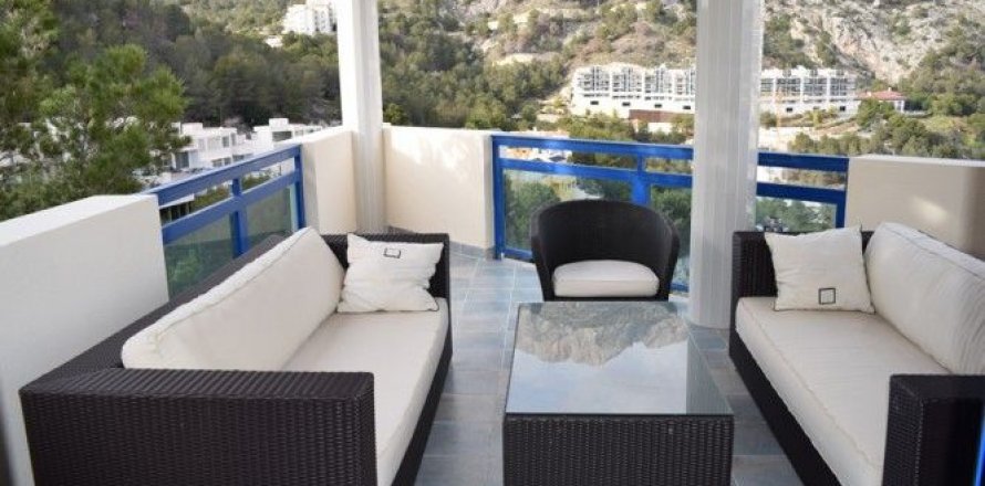 Villa à Altea, Alicante, Espagne 4 chambres, 400 m2 No. 43747