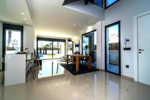 Villa à vendre à Santa Pola, Alicante, Espagne, 3 chambres, 247 m2 No. 43516 - photo 10