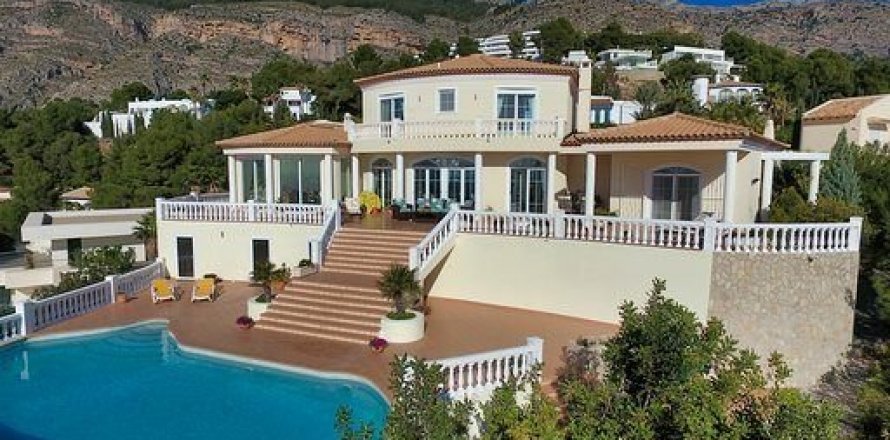 Villa à Altea, Alicante, Espagne 3 chambres, 280 m2 No. 43847