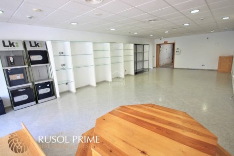 Commercial property à vendre à Ciutadella De Menorca, Menorca, Espagne, 140 m2 No. 47035 - photo 4