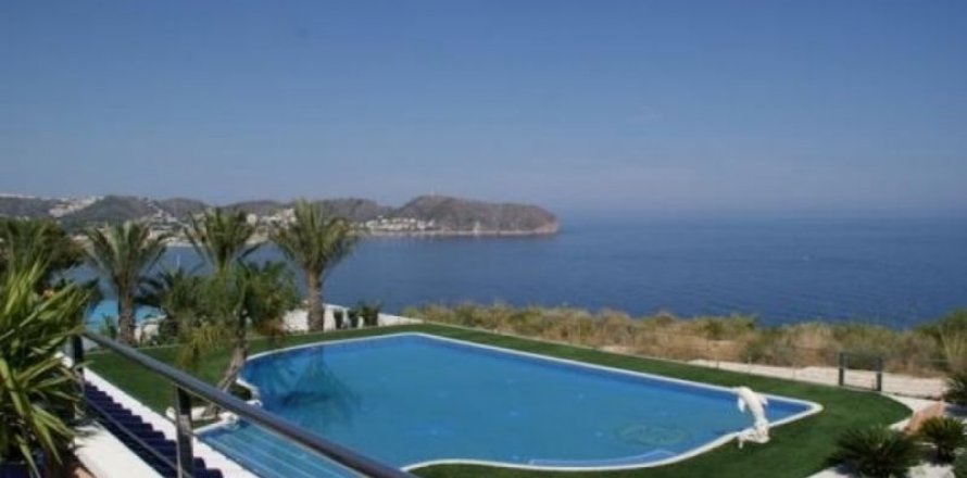 Villa à Moraira, Alicante, Espagne 4 chambres, 885 m2 No. 45659