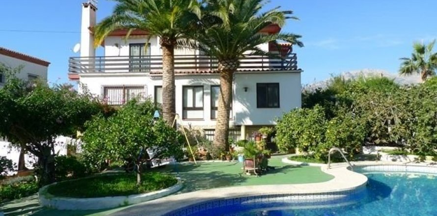 Villa à La Nucia, Alicante, Espagne 6 chambres, 381 m2 No. 42923