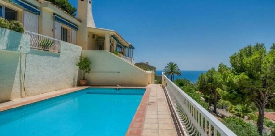 Villa à Altea, Alicante, Espagne 4 chambres, 200 m2 No. 43665