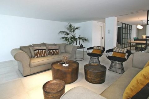 Villa à vendre à Alicante, Espagne, 4 chambres, 380 m2 No. 43492 - photo 6