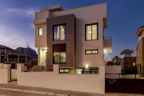 Villa à vendre à La Nucia, Alicante, Espagne, 4 chambres, 208 m2 No. 44626 - photo 1
