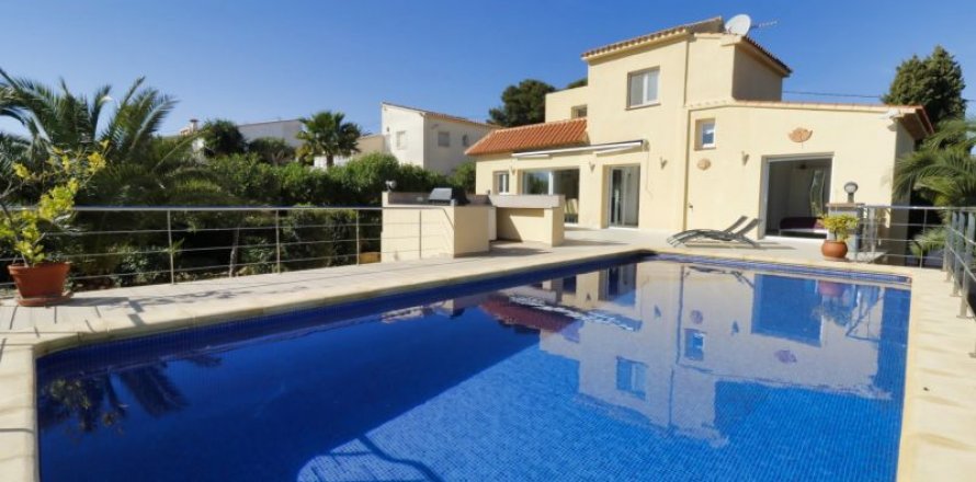 Villa à Benissa, Alicante, Espagne 4 chambres, 210 m2 No. 42720